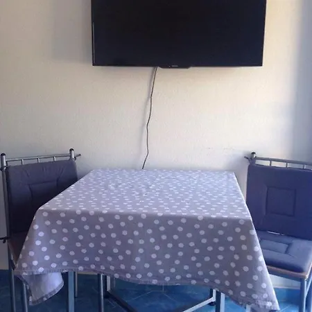 Apartament Dijan *